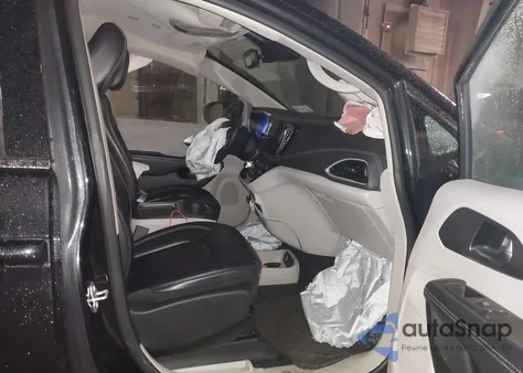 2023 Chrysler Pacifica Touring L z USA, uszkodzony, nr VIN 2C4RC1BG7PR505208